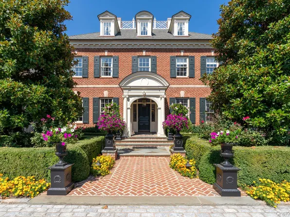 7 Fox Meadow Lane, Lloyd Harbor, NY 11743