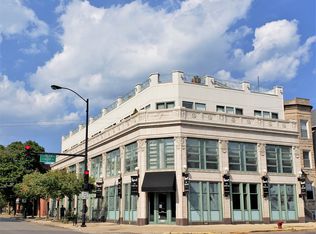 3113 N Greenview Ave, Chicago, IL 60657