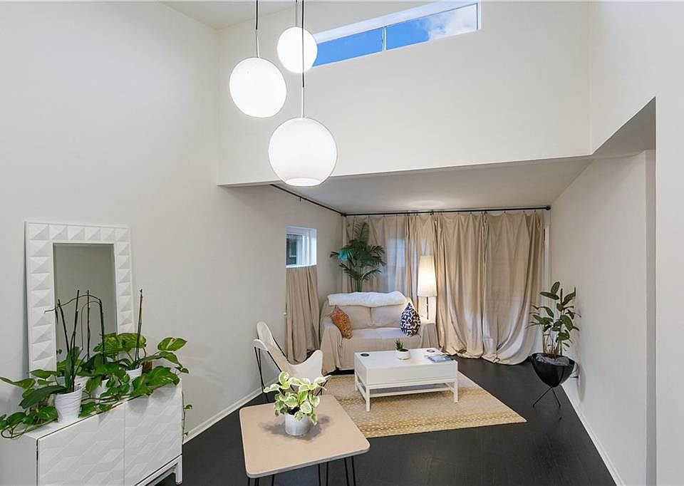 1st image of 2301 Edenborn Ave APT 309
