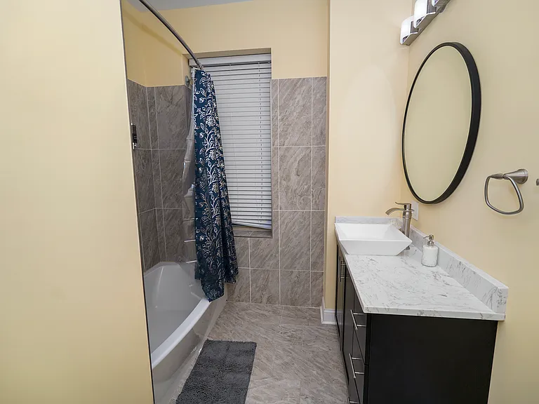 321 S Richmond St #3 — Photo 14