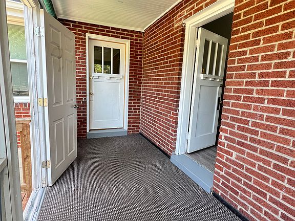 2nd image of 118 Edgeworth Ave