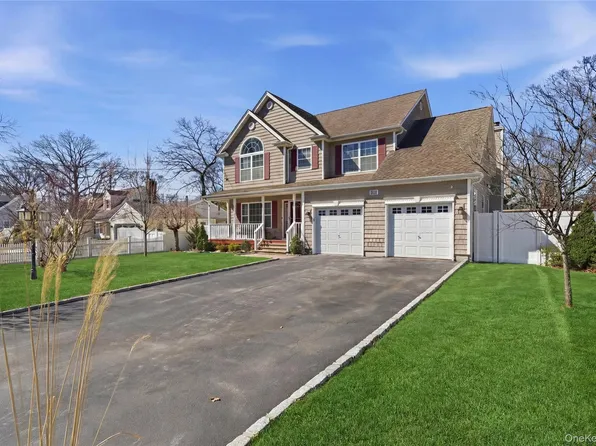 58 McGaw Avenue, Lake Grove, NY 11755