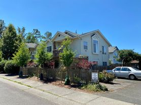 1808 E Sunset Dr, Bellingham, WA