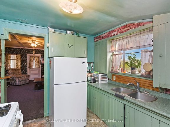 5th image of 2007 Tiny Beaches Rd S