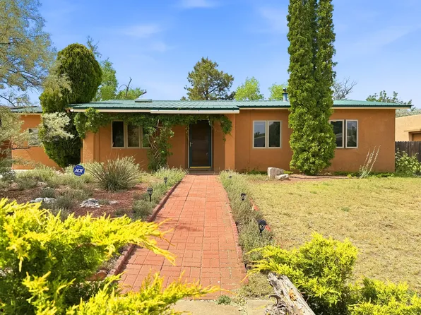 2542 Camino Cabestro, Santa Fe, NM 87505