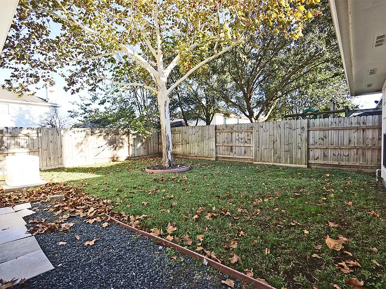 2003 Gable Hollow Ln — Photo 29