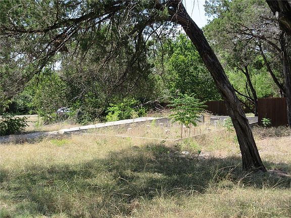 4th image of 18405 Lake Oaks Dr