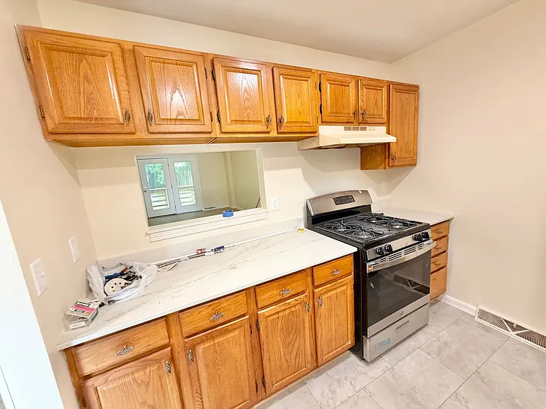 7 Ira Ln — Photo 15