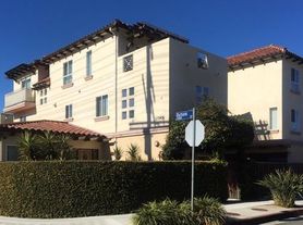 13405 Burbank Blvd, Van Nuys, CA