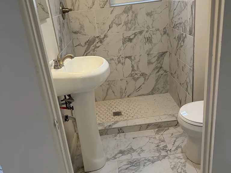 4649 E Colfax Ave #B — Photo 5