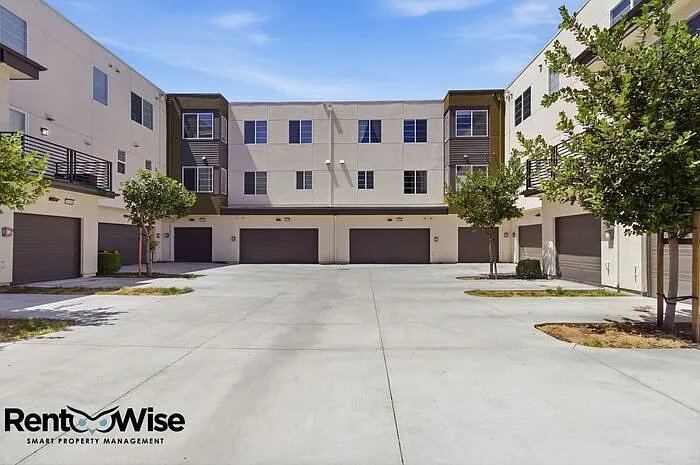 29384 Hub Ln — Photo 41