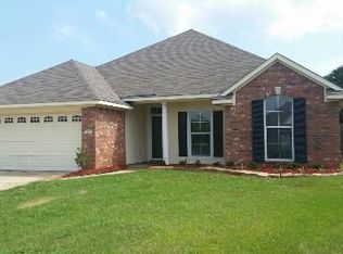 1674 Williamsburg Dr, Bossier City, LA 71112