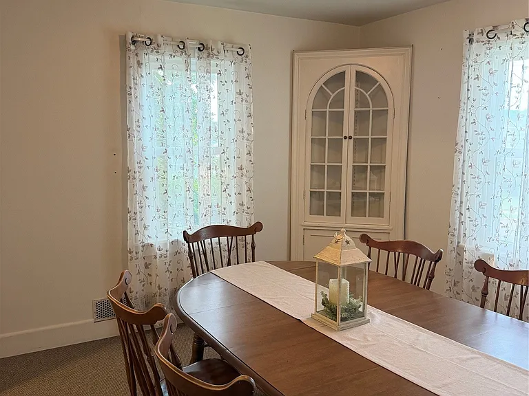 4 Edward St #1 — Photo 10