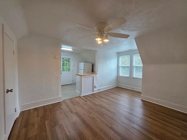 132 Orleans Cir #3 — Photo 10
