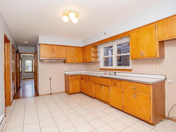 5th image of 1330 S 50th Ct