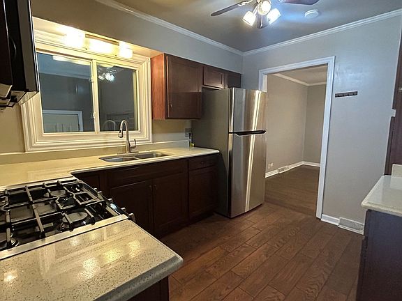 5th image of 1228 Iroquois Dr