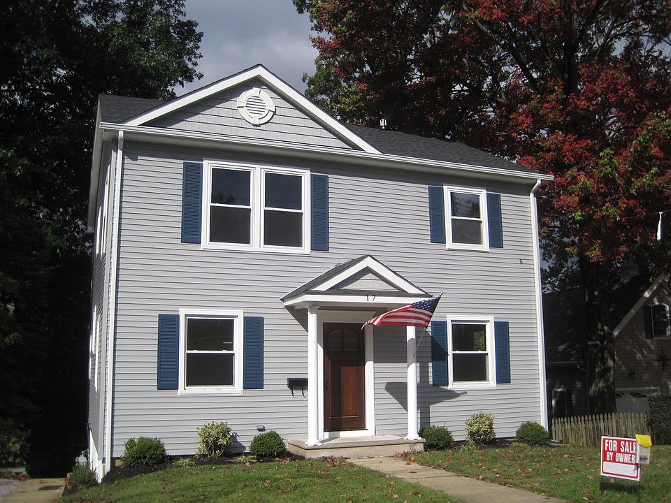 Completely Renovated  - Perfect Move in Condition - 2 Blocks from the Wat