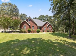 23 Briar Wood Dr, Collins, MS 39428