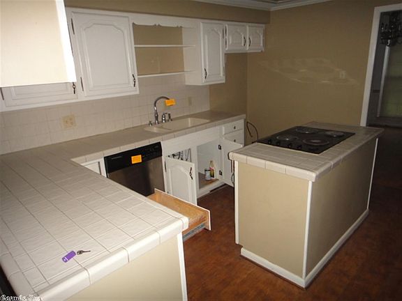 5th image of 1805 Eastern Ave