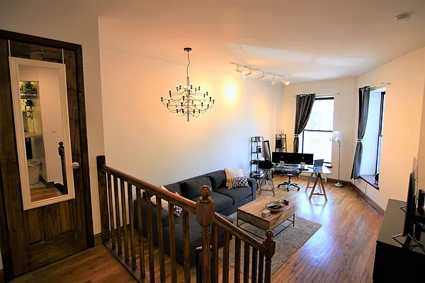 Rented by JK Dansar Corp | media 16