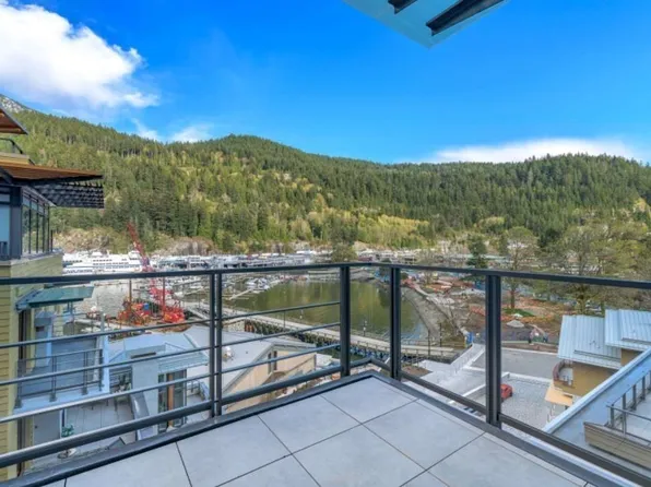 6699 Nelson Ave #603, West Vancouver, BC V7W 1Z9