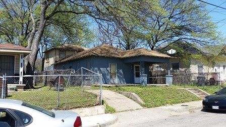 2nd image of 2221 Romine Ave