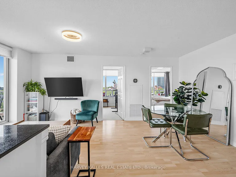 1369 Bloor St W #905 — Photo 12
