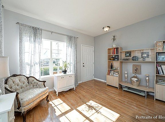 5th image of 2810 Oakmont Dr