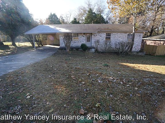 2nd image of 2408 Taft St