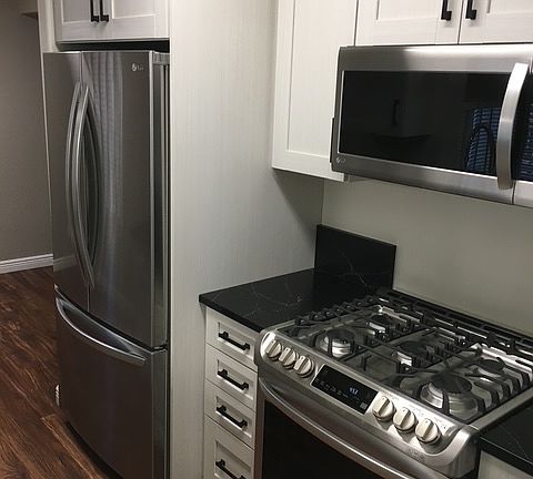 4th image of 1760 Oliver Ave