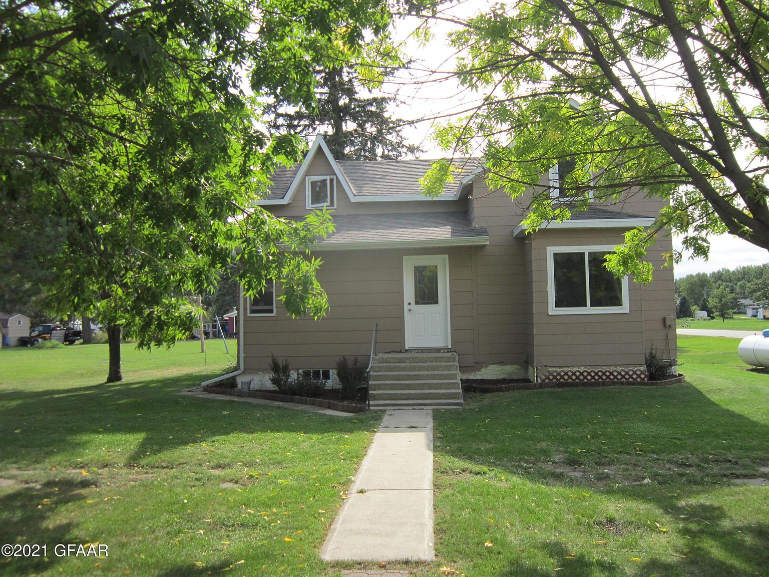 282 W Ramsey St, Pembina, ND 58271 Zillow