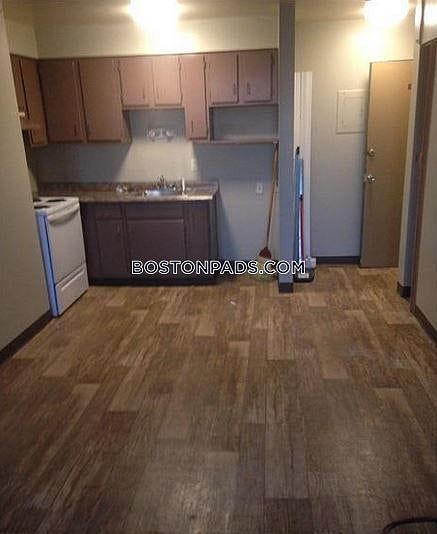 1st image of 201 Essex St #100