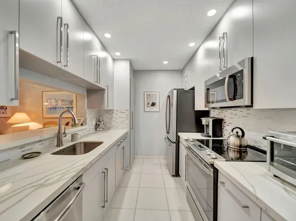 12501 SW 14th Street #408 R, Hollywood, FL 33027