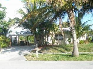 512 Wright Dr, Lake Worth, FL 33461