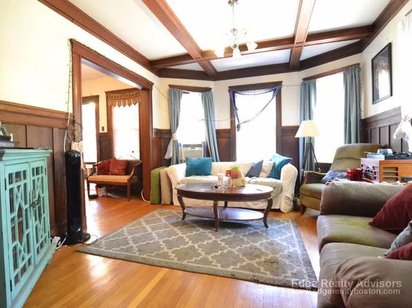 49 Parsons St, Brighton, MA 02135