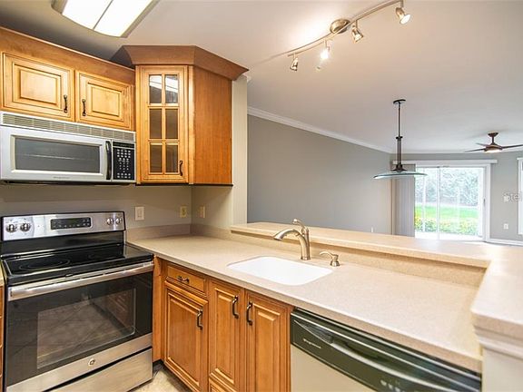 4th image of 4107 Chatham Oak Ct APT 309