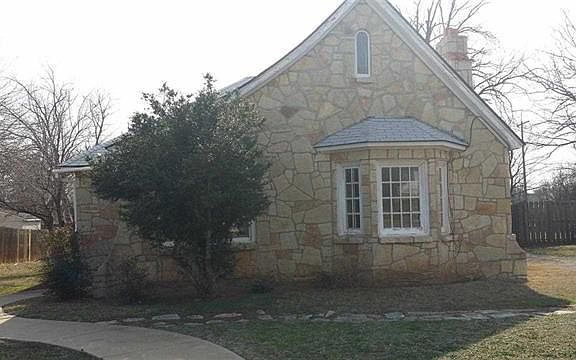 2nd image of 1606 NW Dearborn Ave