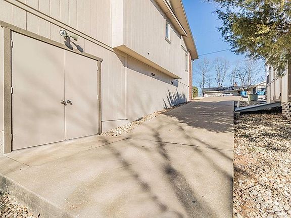 4th image of 14 Caister Ln