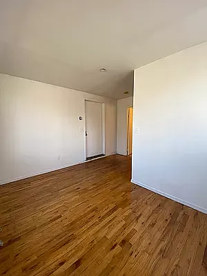 Rented by EXR | media 20