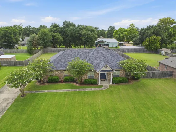 5726 W Kayleigh Ln, Lake Charles, LA 70605