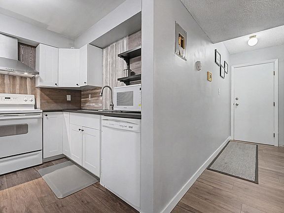 5th image of 7203 171st St NW #101