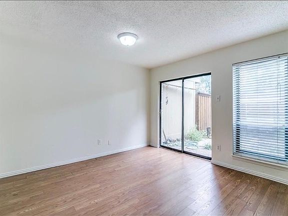 2nd image of 3120 Eastpark Dr