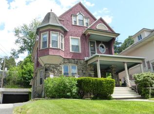 54 Fiske St, Waterbury, CT 06710