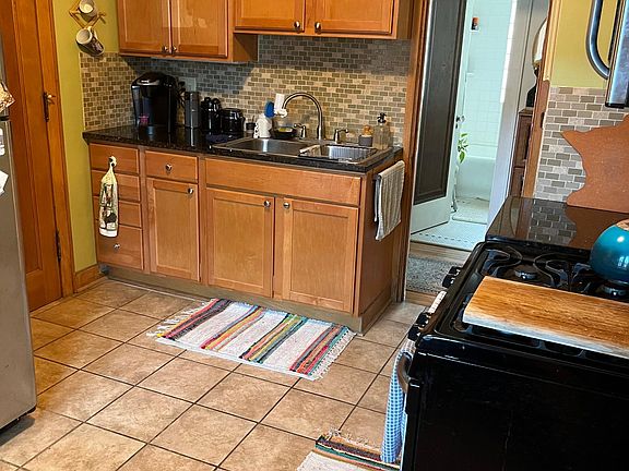 5th image of 3930 1st Ave S #2