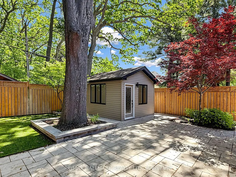 87 Fallingbrook Rd — Photo 45