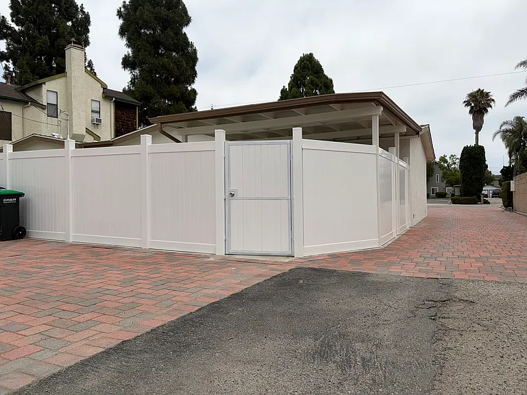 2641 Elden Ave #A — Photo 6