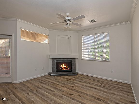 4th image of 2992 N MILLER Road #211A