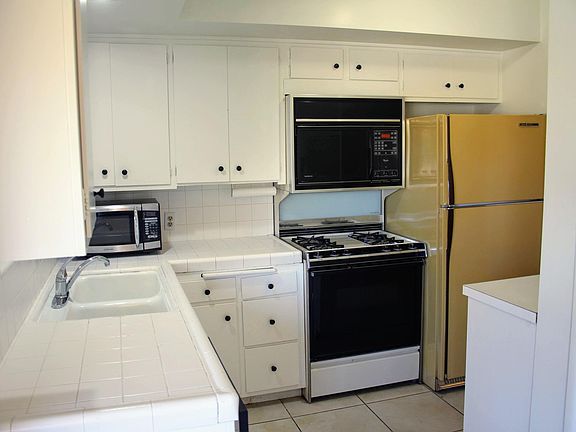 2nd image of 2025 E Tachevah Dr