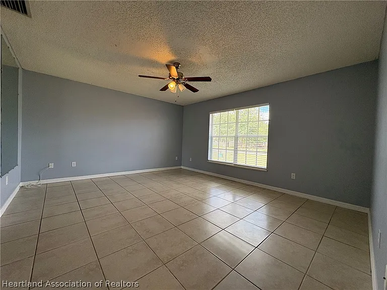 3928 Mendoza Ave — Photo 6