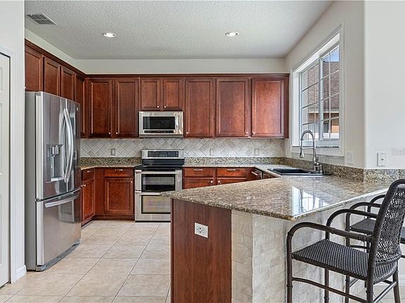 4th image of 11118 Taeda Dr